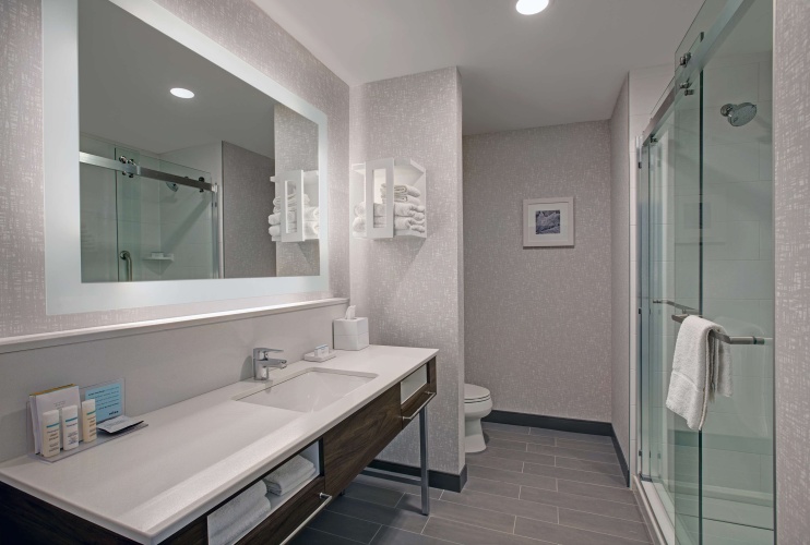 Hampton Inn & Suites by Hilton Waterloo St. Jacobs photo 9