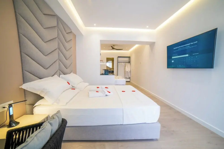 Adam & Eve Suites