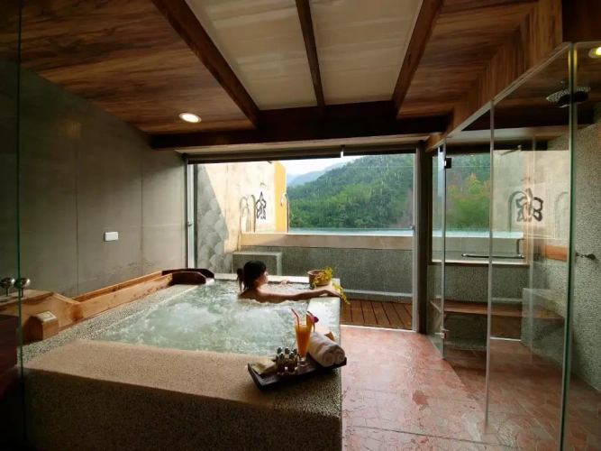 Standard Double room with balcony and with mountain view