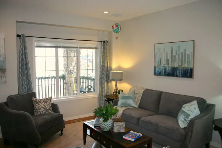 Mahogany Grove Inn and Suite