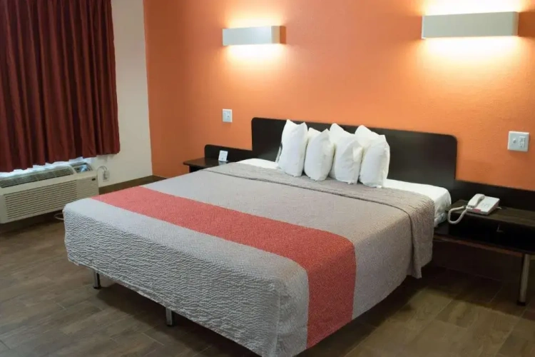 Standard Double room with view