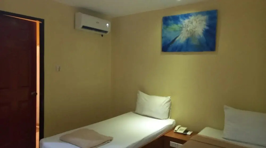 OYO 902 Comfy Inn Manila