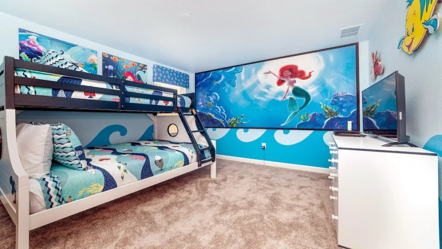 Spacious Villa With Private Pool & Games