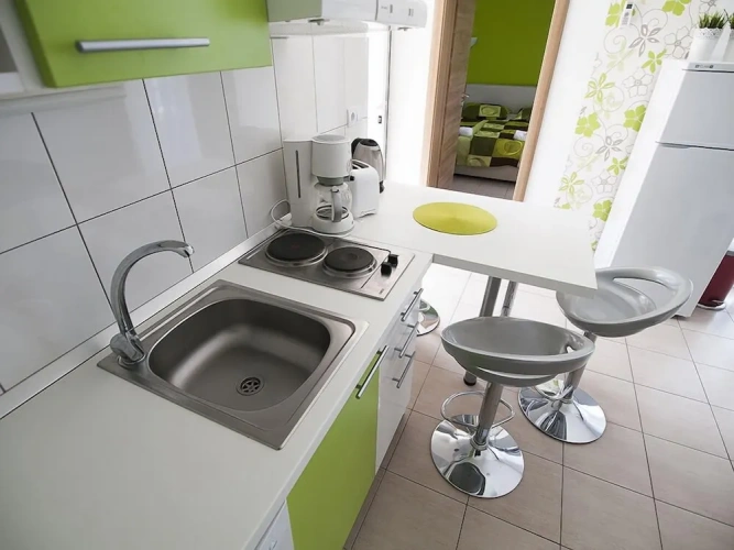 1 Bedroom Apartment