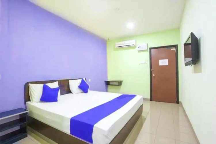 Standard Double Basement room
