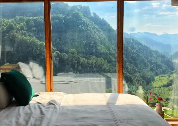 Standard Double room with view