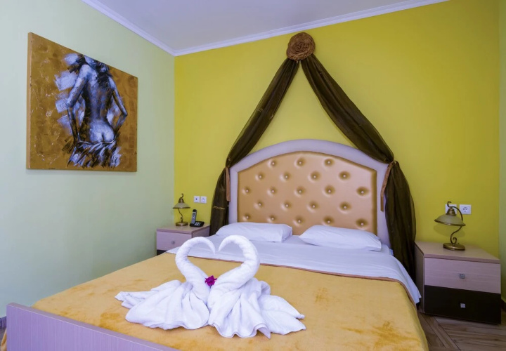 Suite Room For 5