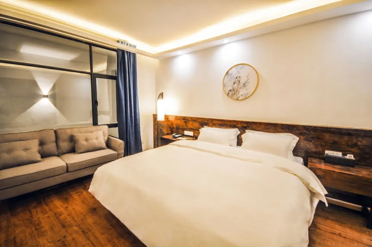 Moonlight Hotel
