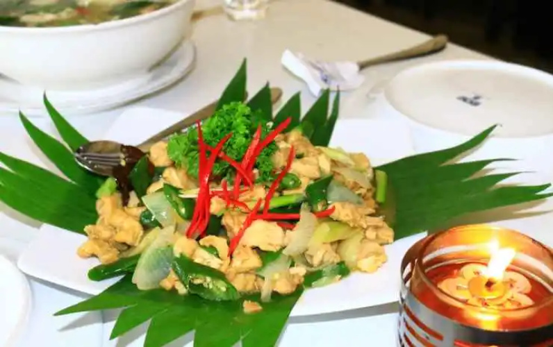 Beejay Bakau Resort