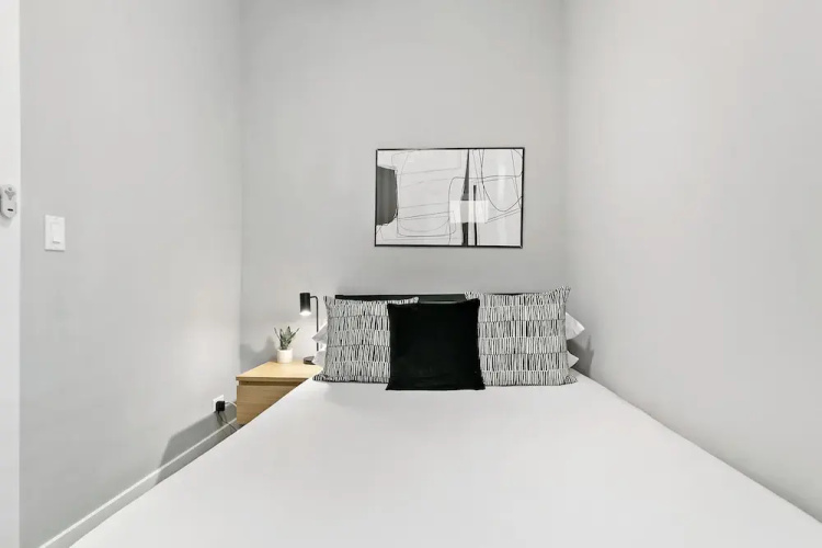 Comfort 2BR - Erie 1R