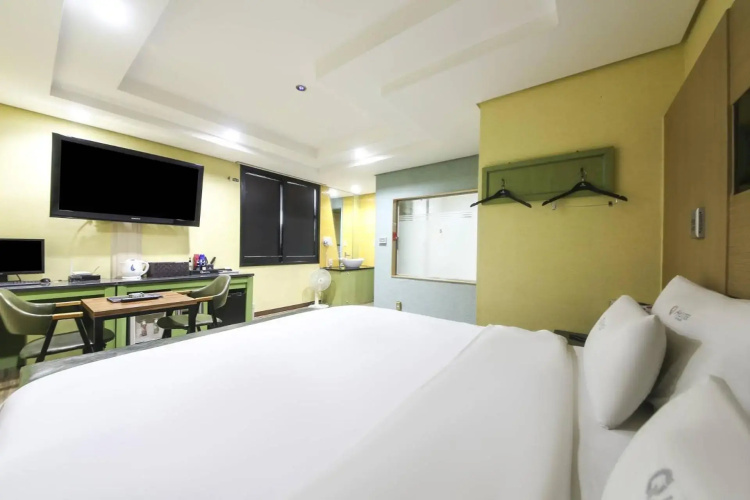 Busan Songdo Q Five Hotel