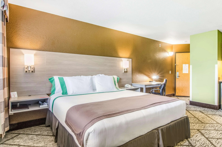 GuestHouse Inn & Suites Hotel Poulsbo