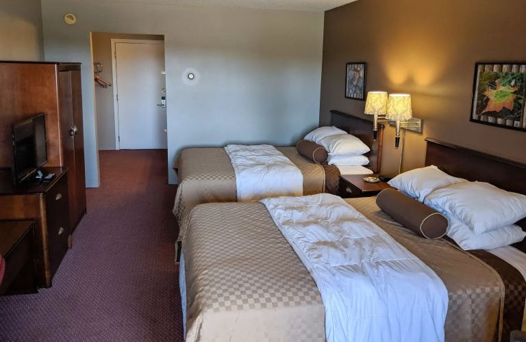 Cedar Hill Lodge