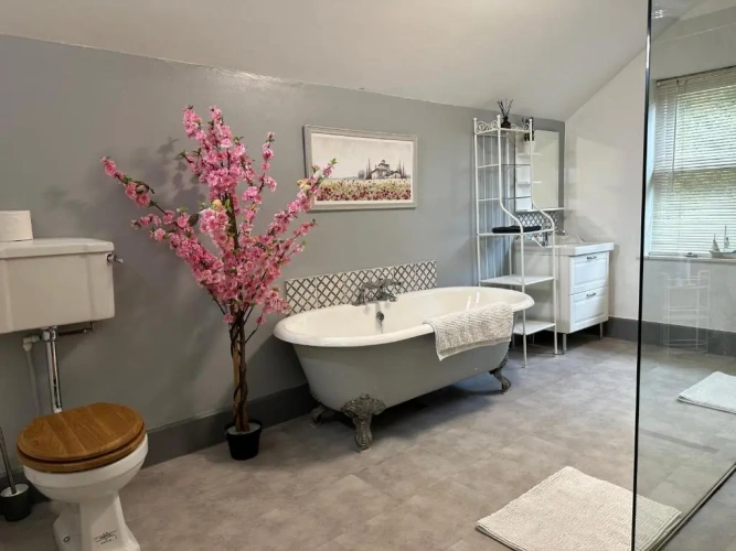 Triple room