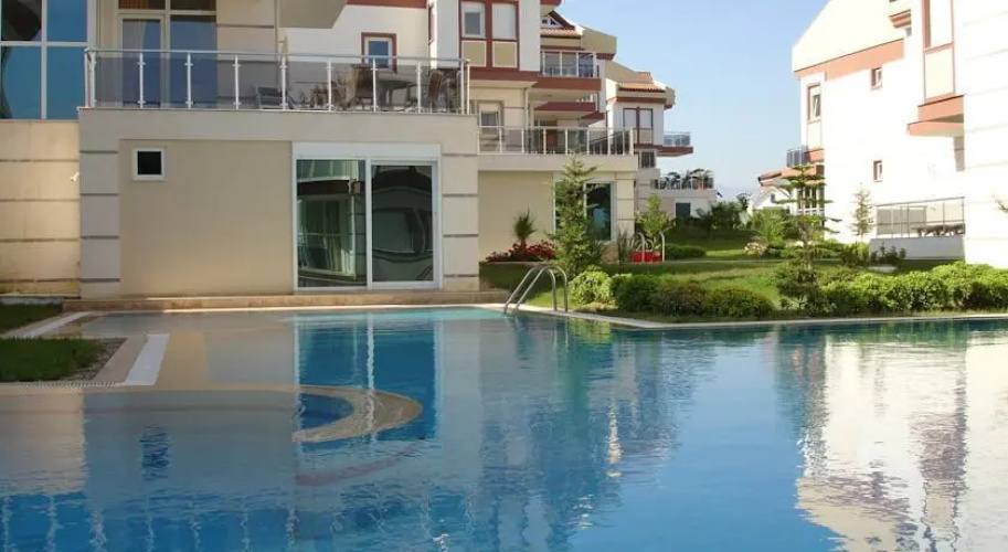 Side Villa