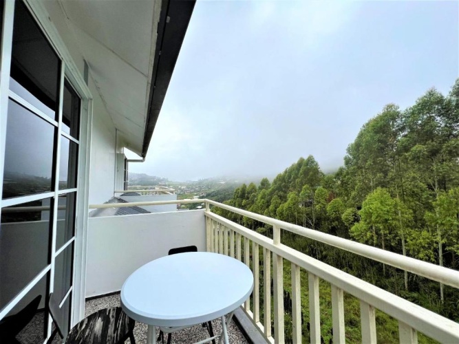 Standard Triple room with balcony