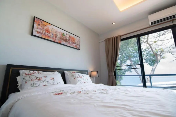 Koh Sirey Beachfront Pool Villa