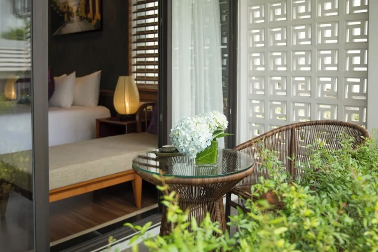 Deluxe Twin room with balcony