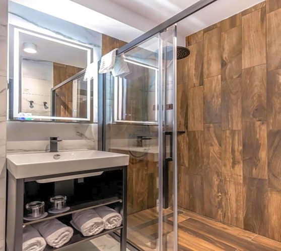 Standard Twin room with balcony