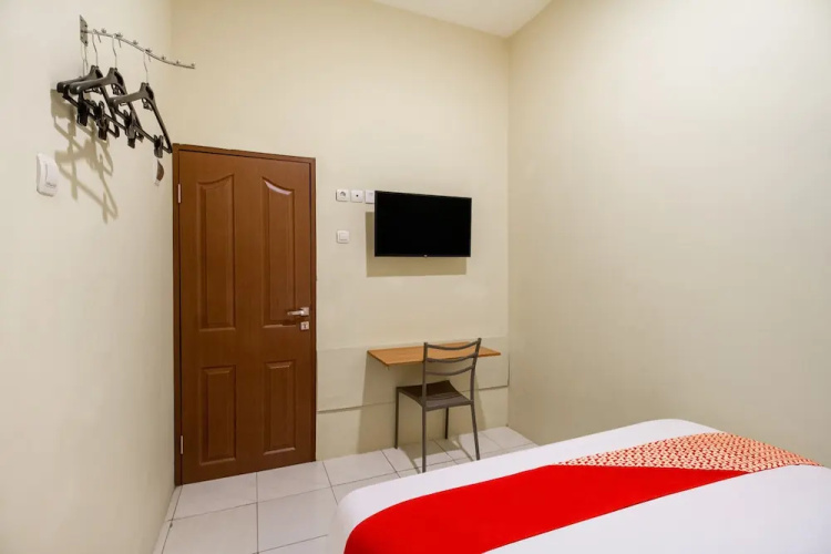 3 Point Residence by OYO