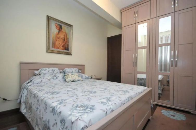 Lux Apartments MMS