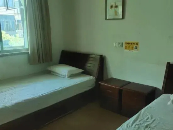 Warm Shanghai Hotel