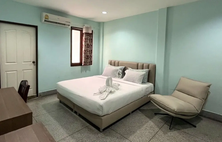 2nd Floor Deluxe Double room