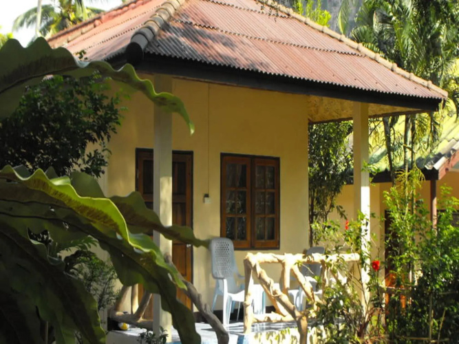 Adam Bungalows