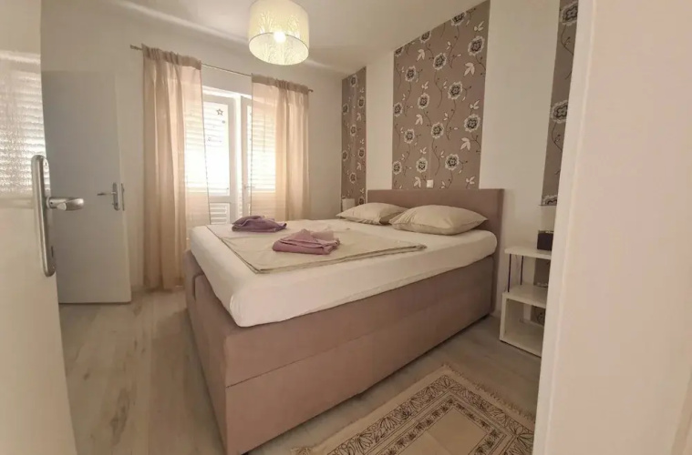 Impeccable 2-bed Apartment in Rab