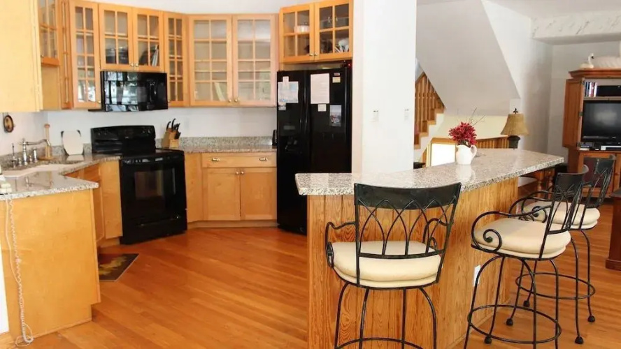 Sound Decision - 4 Br Home