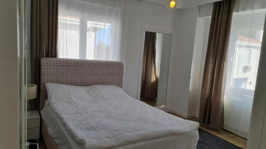 orman manzaralı havuzlu villa
