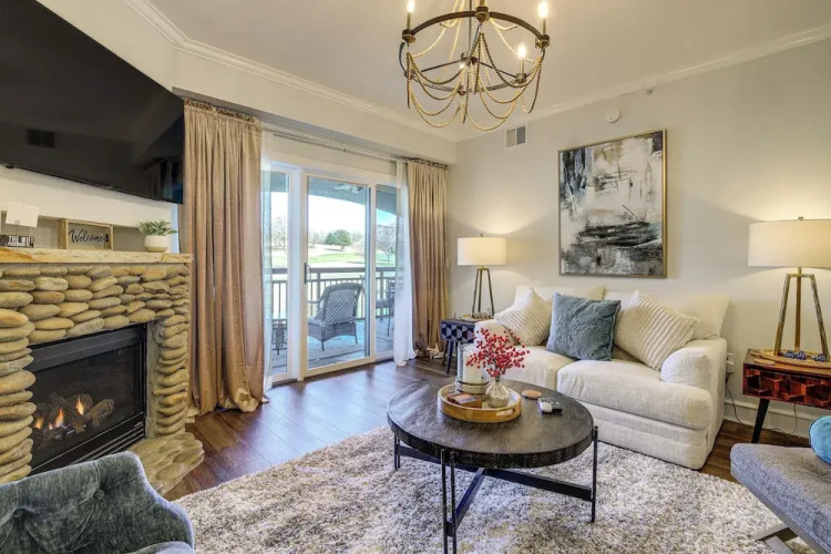 Elegant Pigeon Forge Condo w/ Golf Course View!