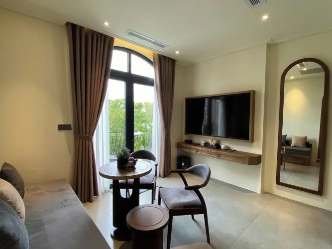 Deluxe Suite