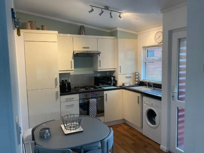 2 Bedrooms Apartment