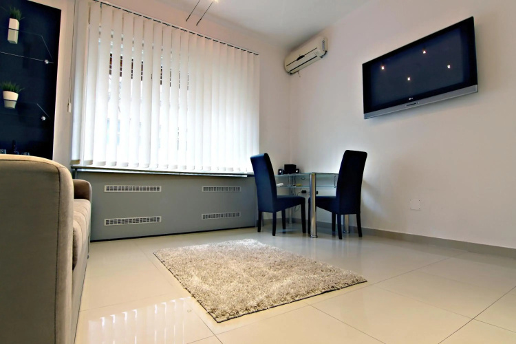 City Centre Apartment Novi Sad