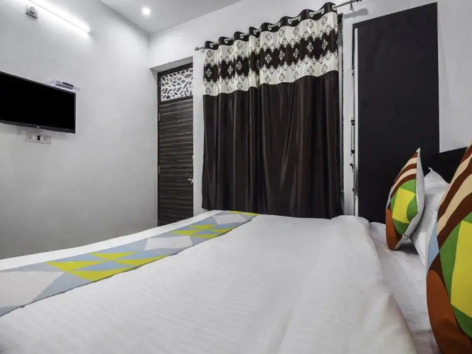 OYO Home 26763 Elegant Stay
