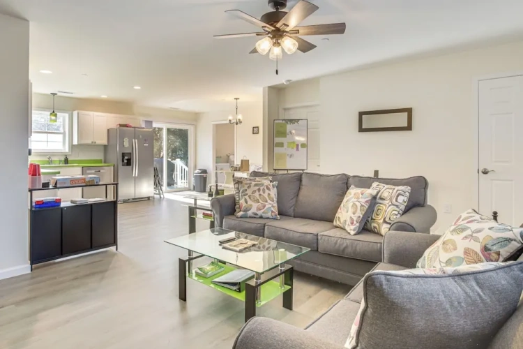 2 Bedrooms Cottage