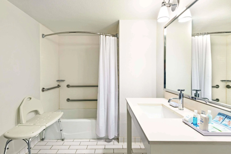 DoubleTree by Hilton San Antonio Northwest photo 9