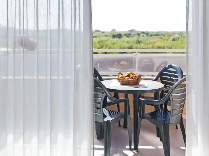 1 Bedroom Apartment with balcony