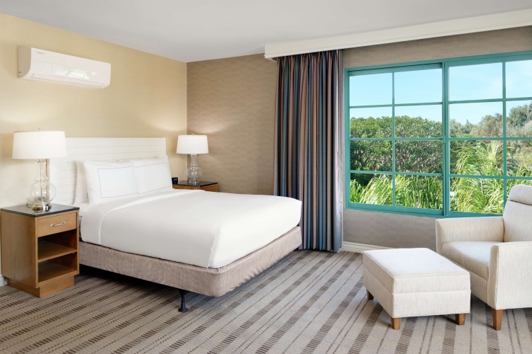 DoubleTree by Hilton San Pedro - Port of Los Angeles photo 8