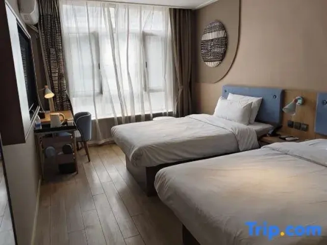 Standard Family room