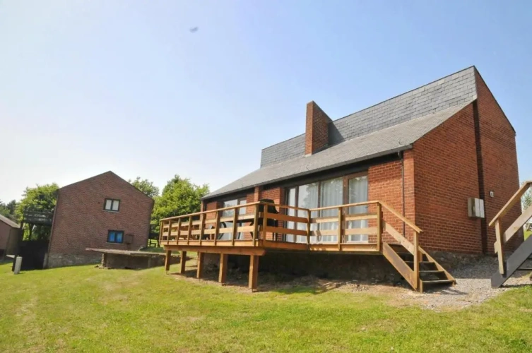 3 Bedrooms Bungalow