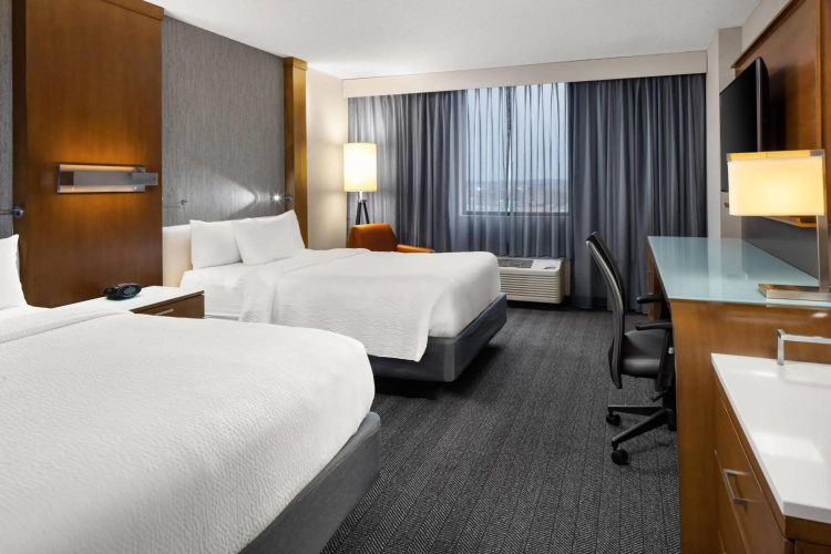 Courtyard by Marriott Minneapolis Downtown