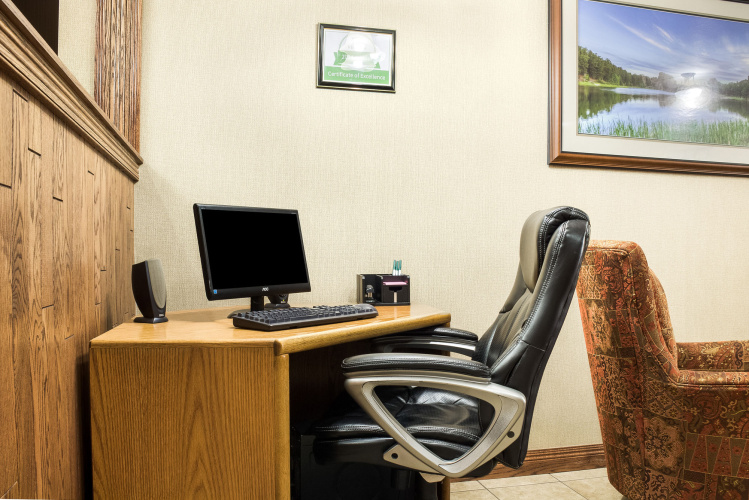 EverSpring Inn & Suites photo 6