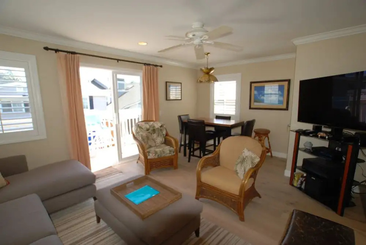 33rd St 68149 by RedAwning