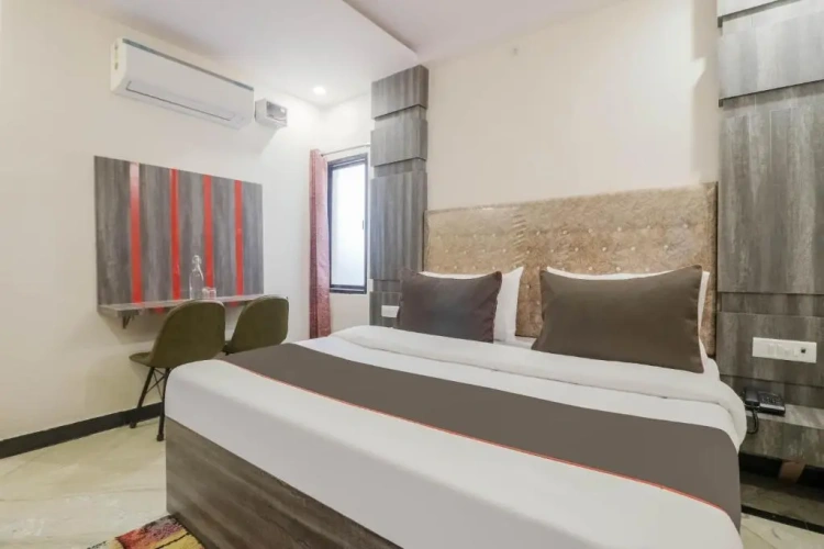 Classic Triple room