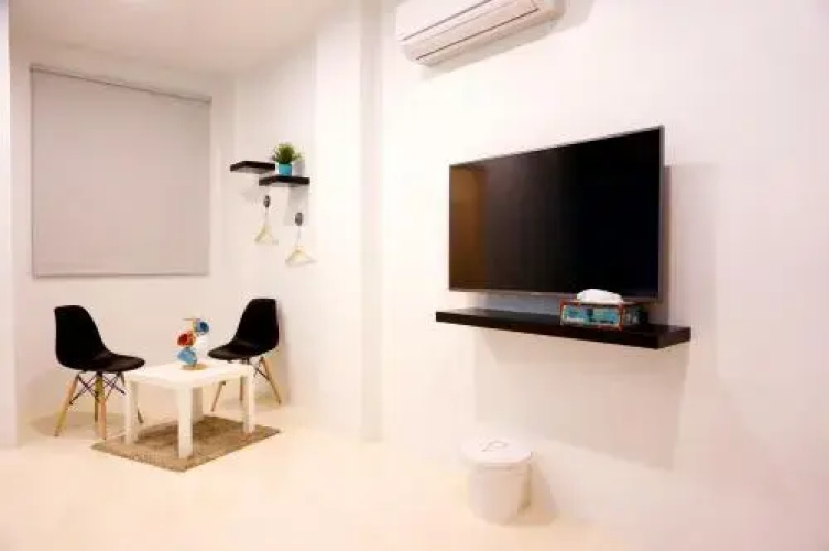 Zhuji Hostel(築跡民宿)