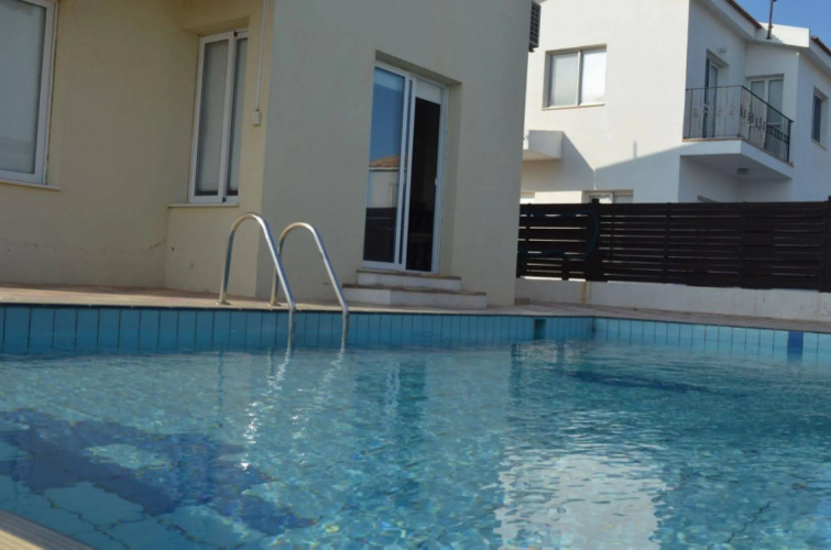 SeaBreeze Villas with Private Pool by TrulyCyprus