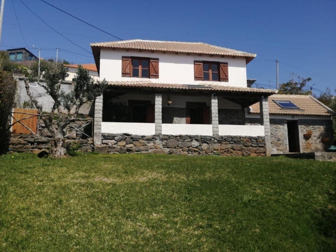 2 Bedrooms Cottage
