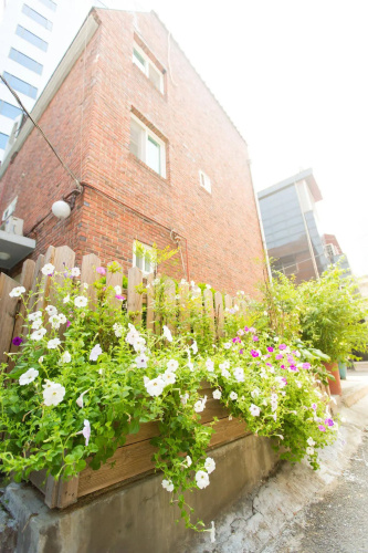 Noaz Raon House